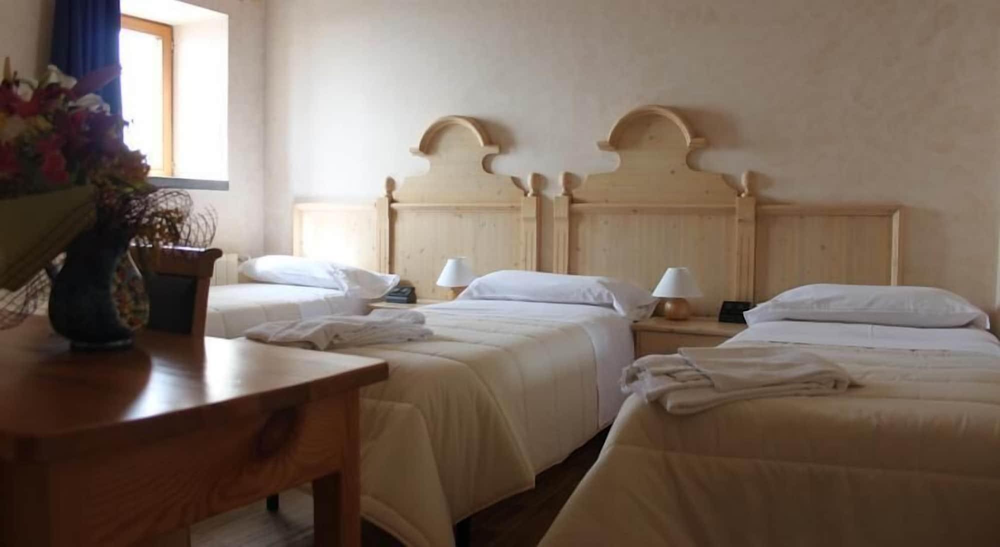 Hotel Rifugio Sapienza Nicolosi Esterno foto
