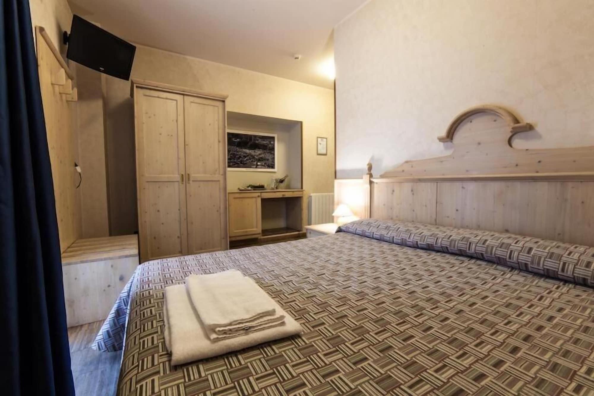 Hotel Rifugio Sapienza Nicolosi Esterno foto