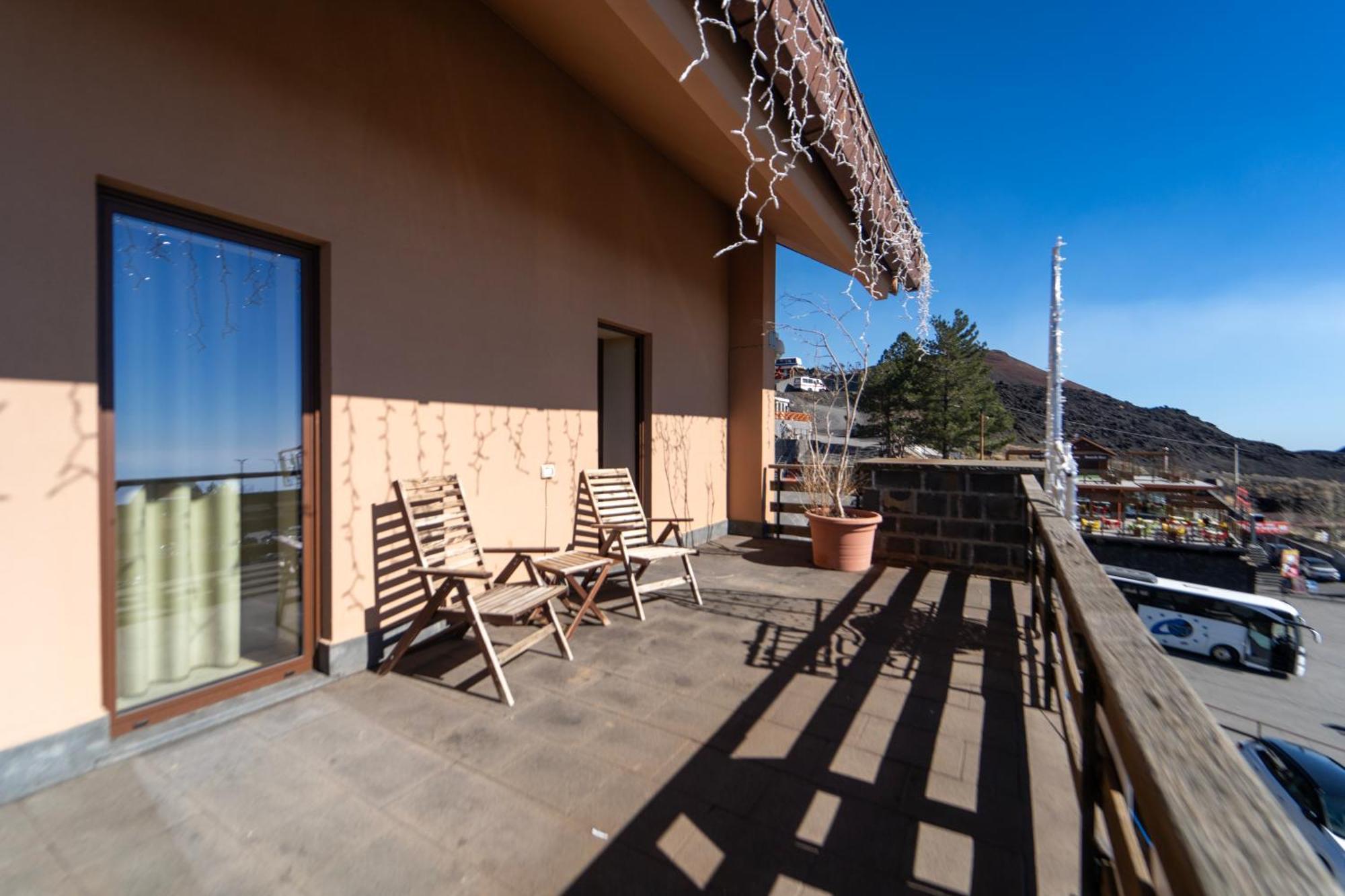 Hotel Rifugio Sapienza Nicolosi Esterno foto