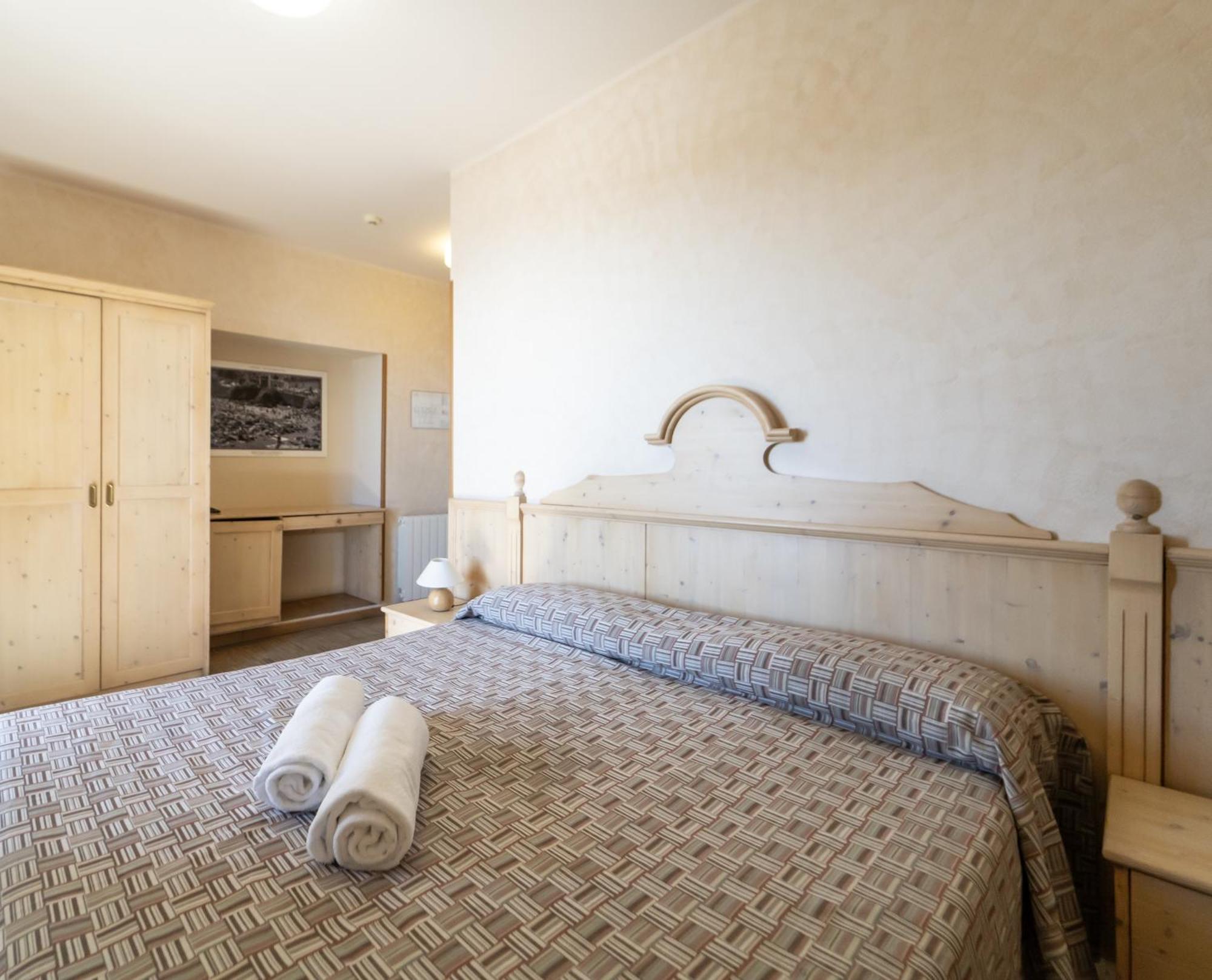 Hotel Rifugio Sapienza Nicolosi Esterno foto