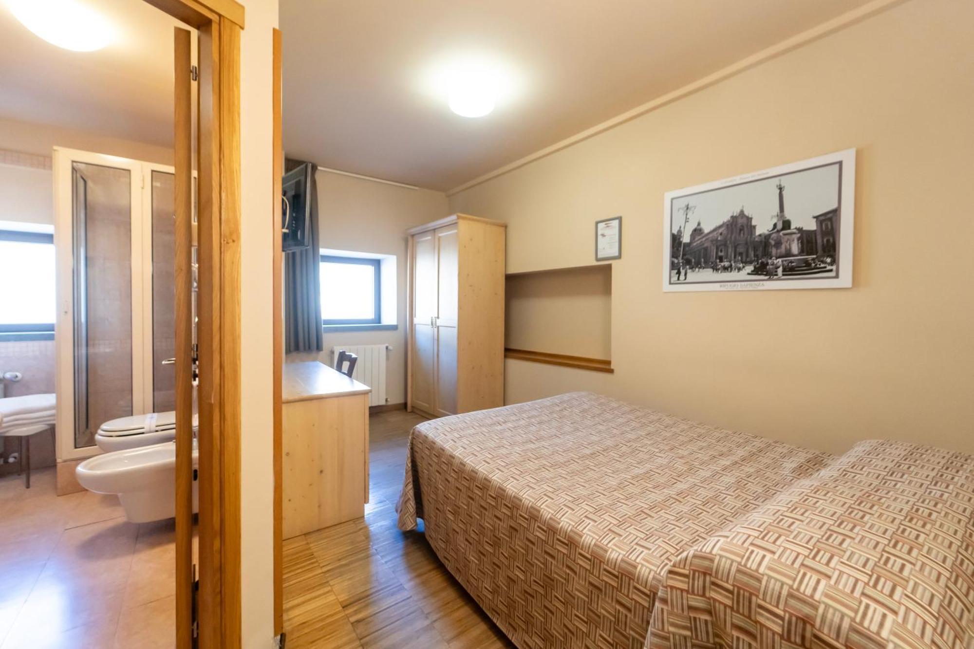 Hotel Rifugio Sapienza Nicolosi Esterno foto