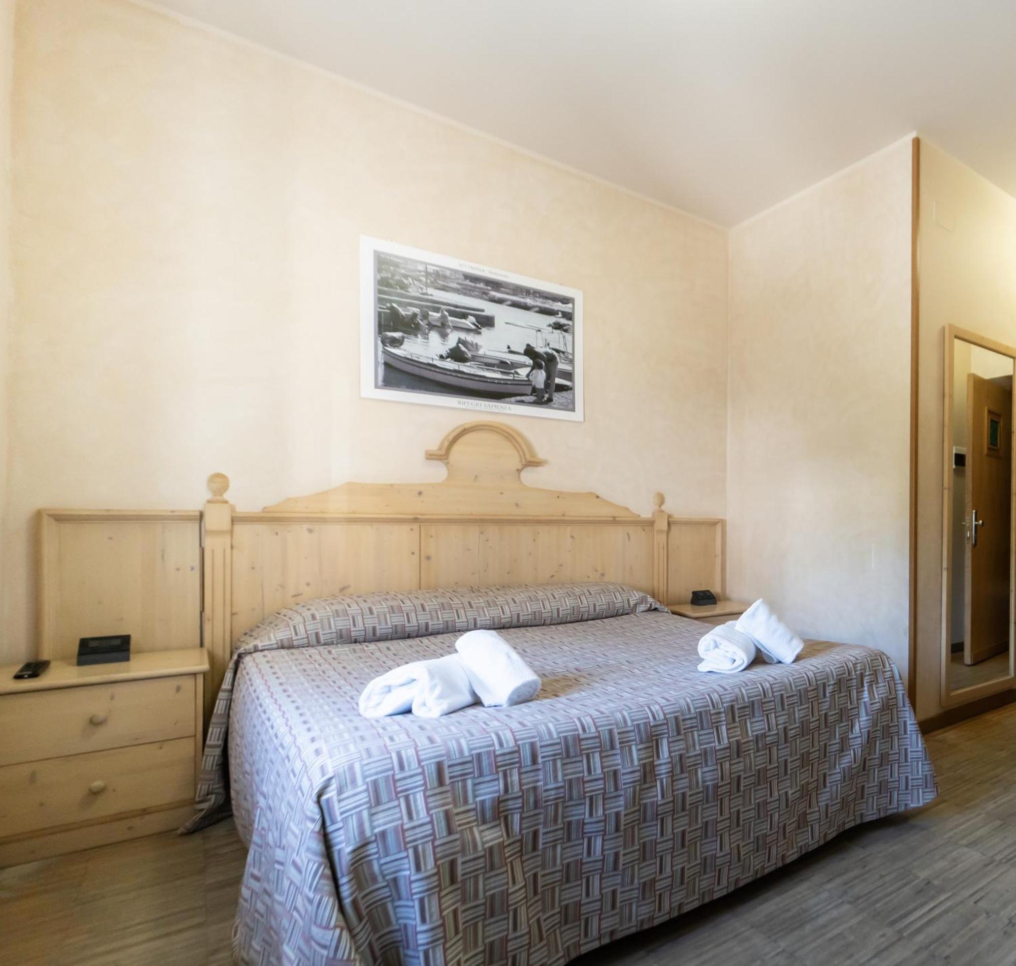 Hotel Rifugio Sapienza Nicolosi Esterno foto