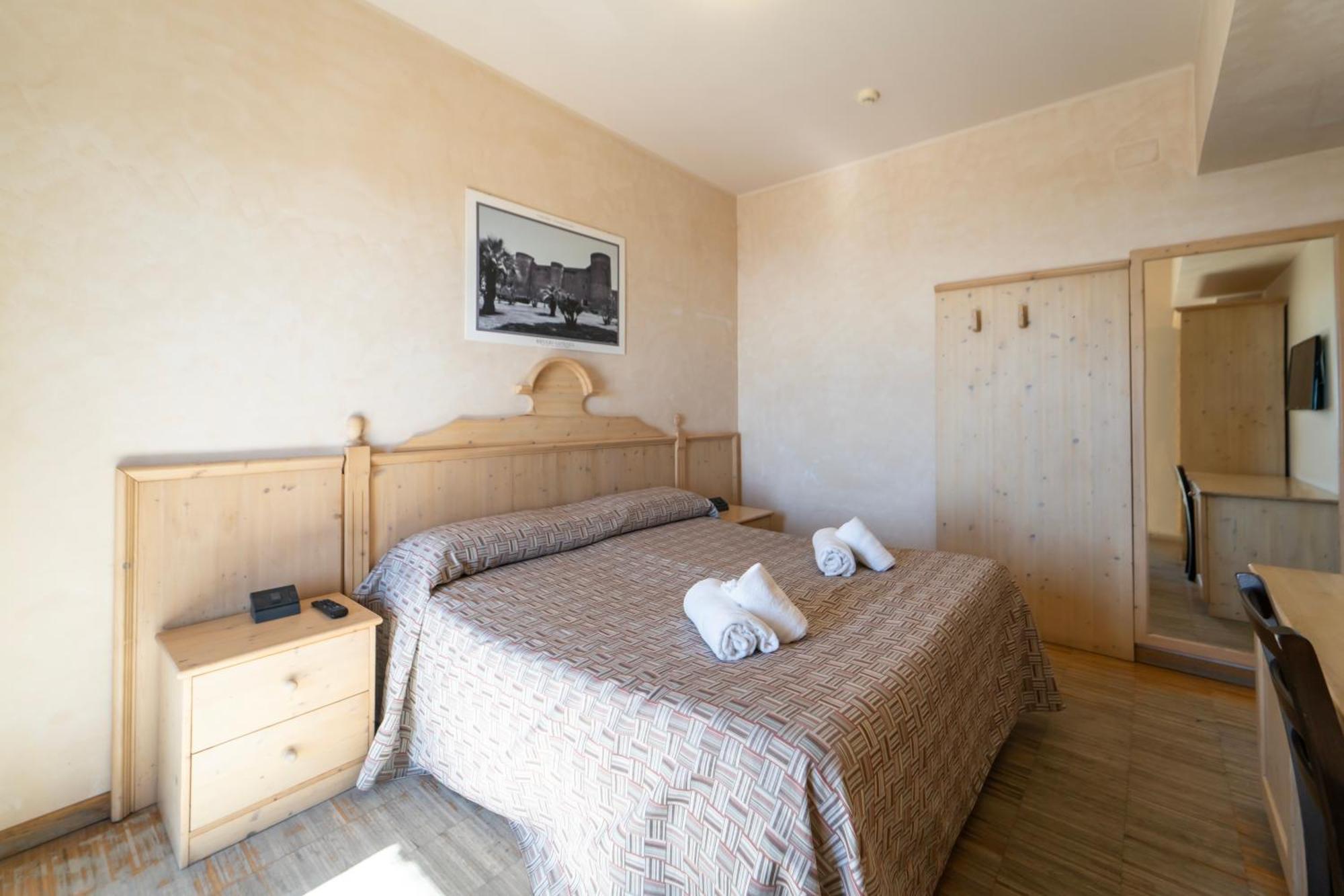 Hotel Rifugio Sapienza Nicolosi Esterno foto