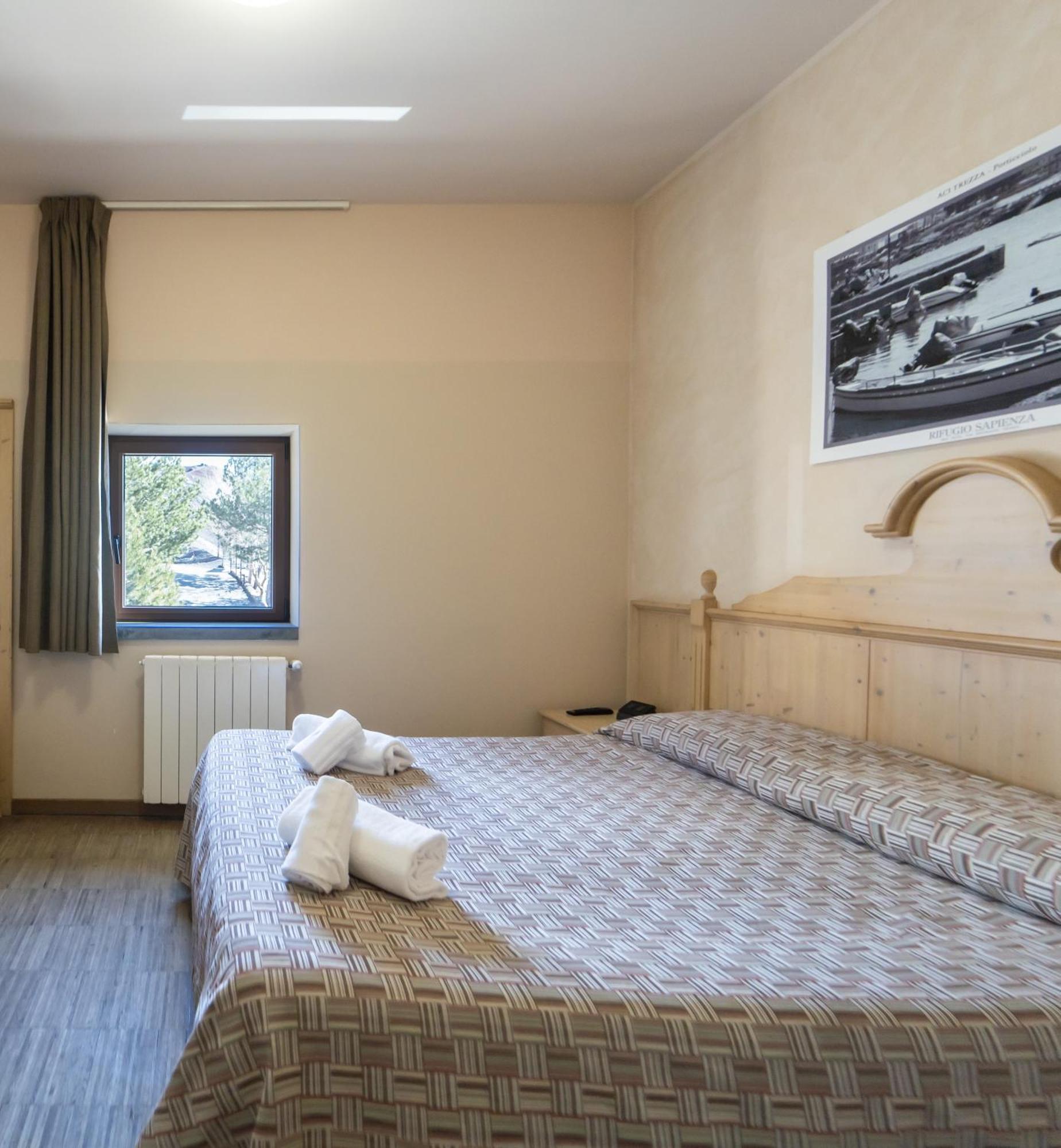 Hotel Rifugio Sapienza Nicolosi Esterno foto
